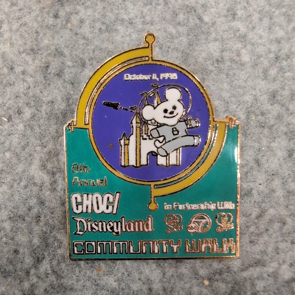 Vintage 1998 CHOC Disneyland 8th Annual Community Walk Enamel Pin Space Bear
